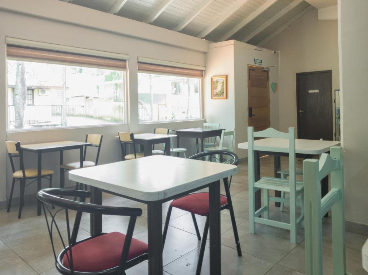 פוארטו איגואסו Hotel Mola מראה חיצוני תמונה