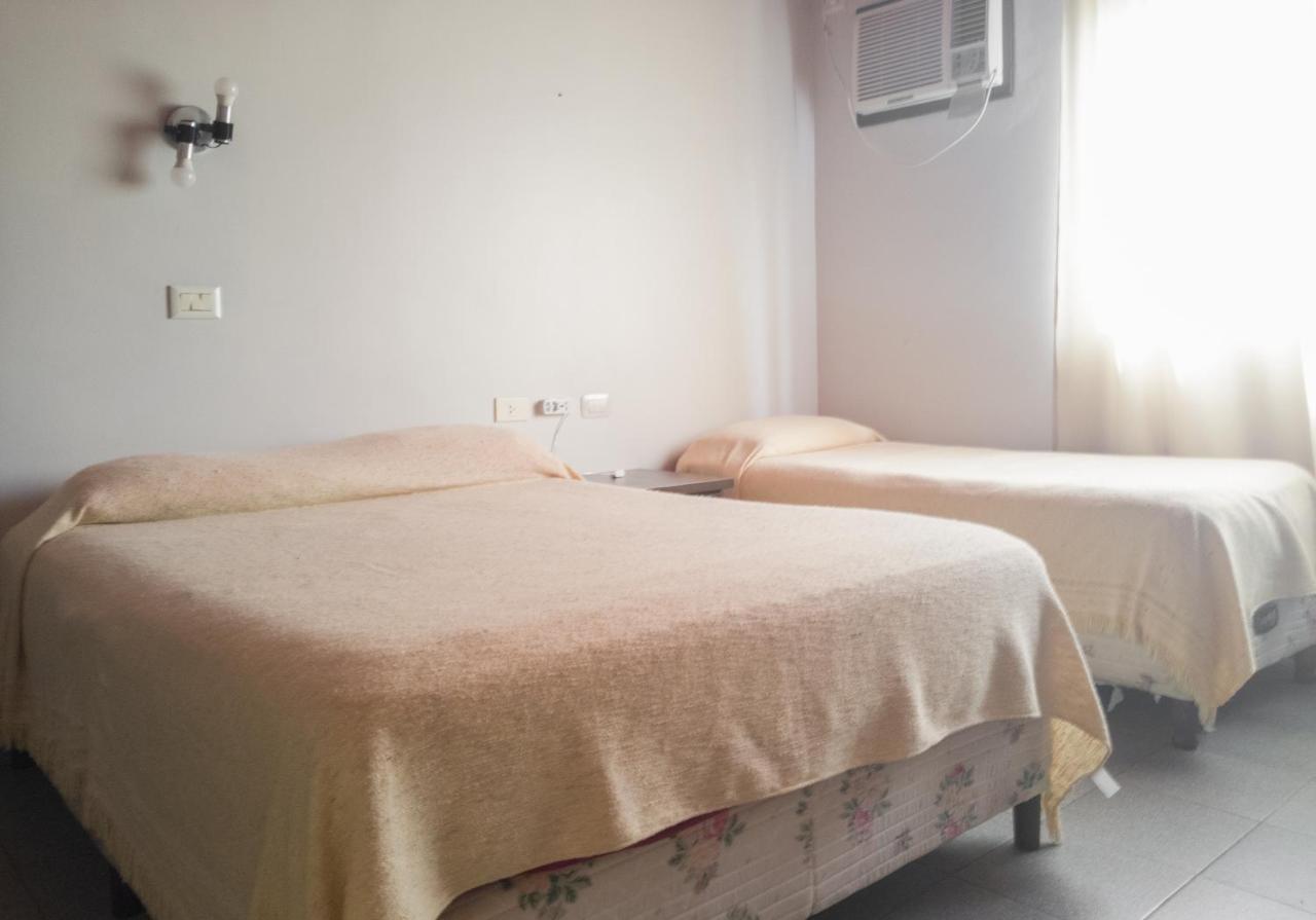 פוארטו איגואסו Hotel Mola מראה חיצוני תמונה