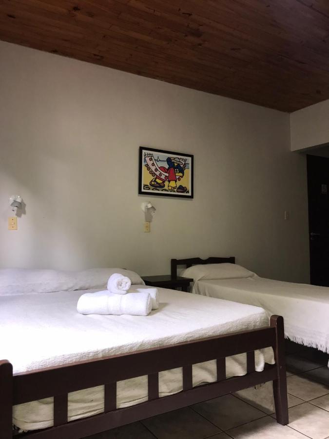 פוארטו איגואסו Hotel Mola מראה חיצוני תמונה