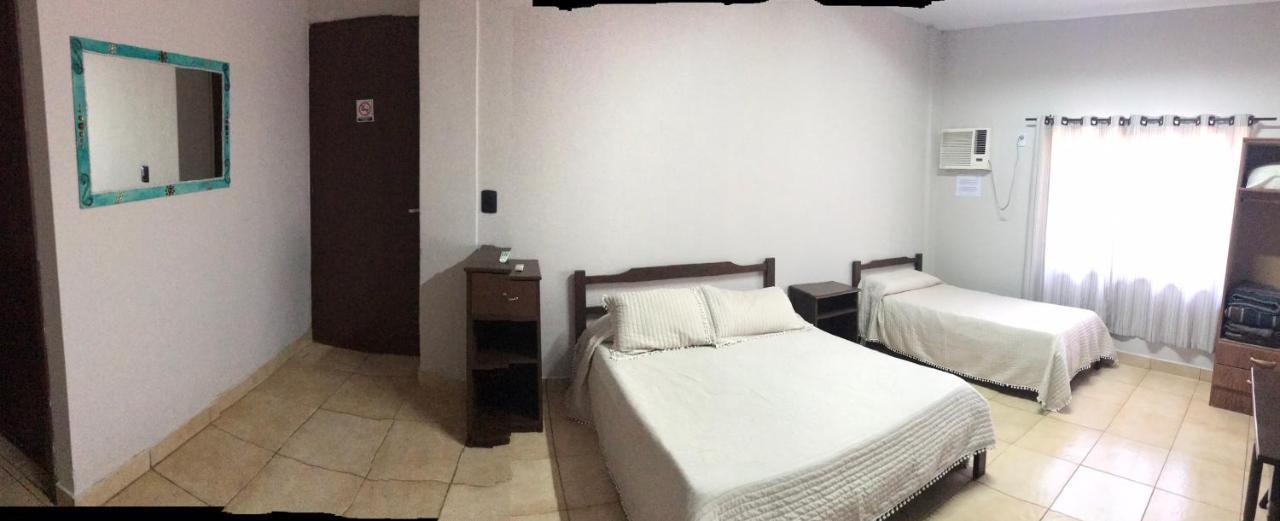 פוארטו איגואסו Hotel Mola מראה חיצוני תמונה
